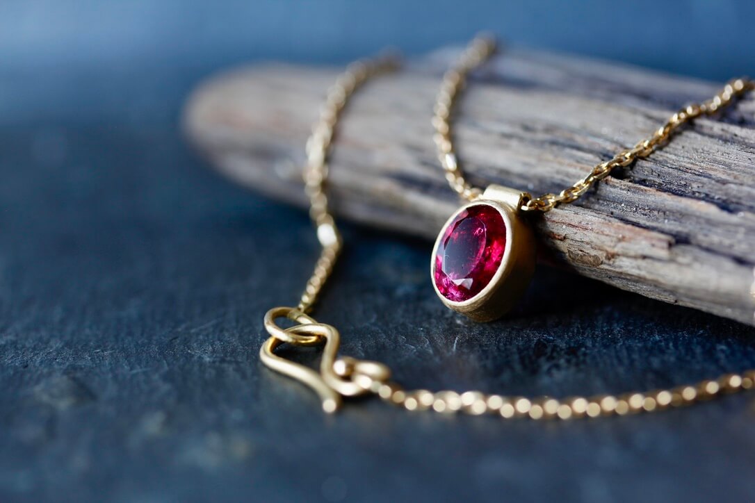 Collier "Hook". - bijoutier joaillier créateur Valenciennes