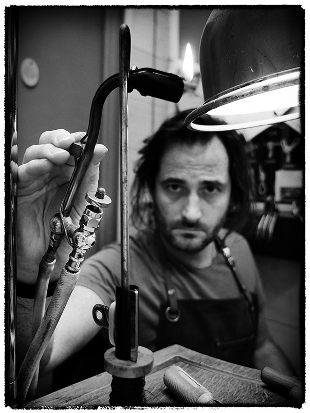 Atelier de Sébastien Bijoutier Joaillier Créateur à Valenciennes - sebastien-joaillier-createur.jpg